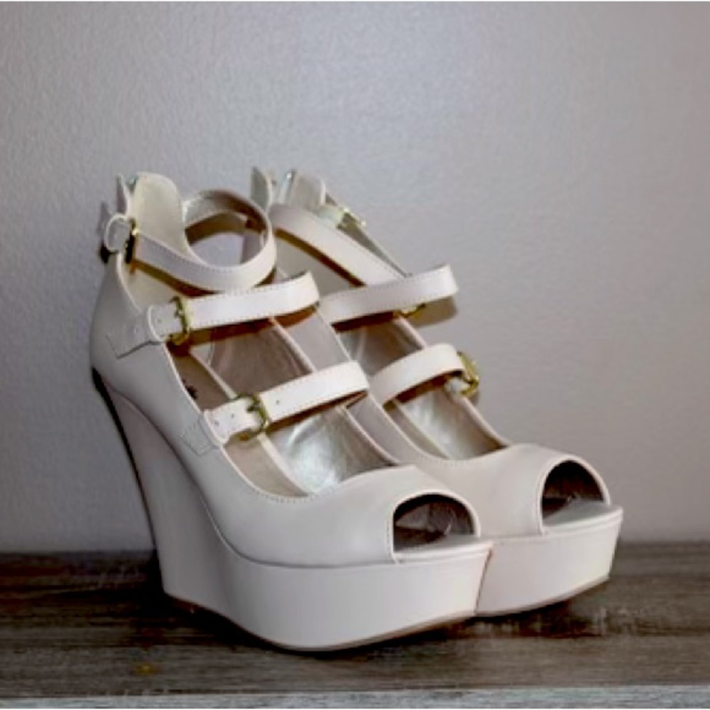Platform wedge shoes